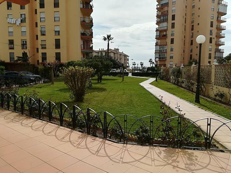 Estudio En Playamar Torremolinos Bagian luar foto